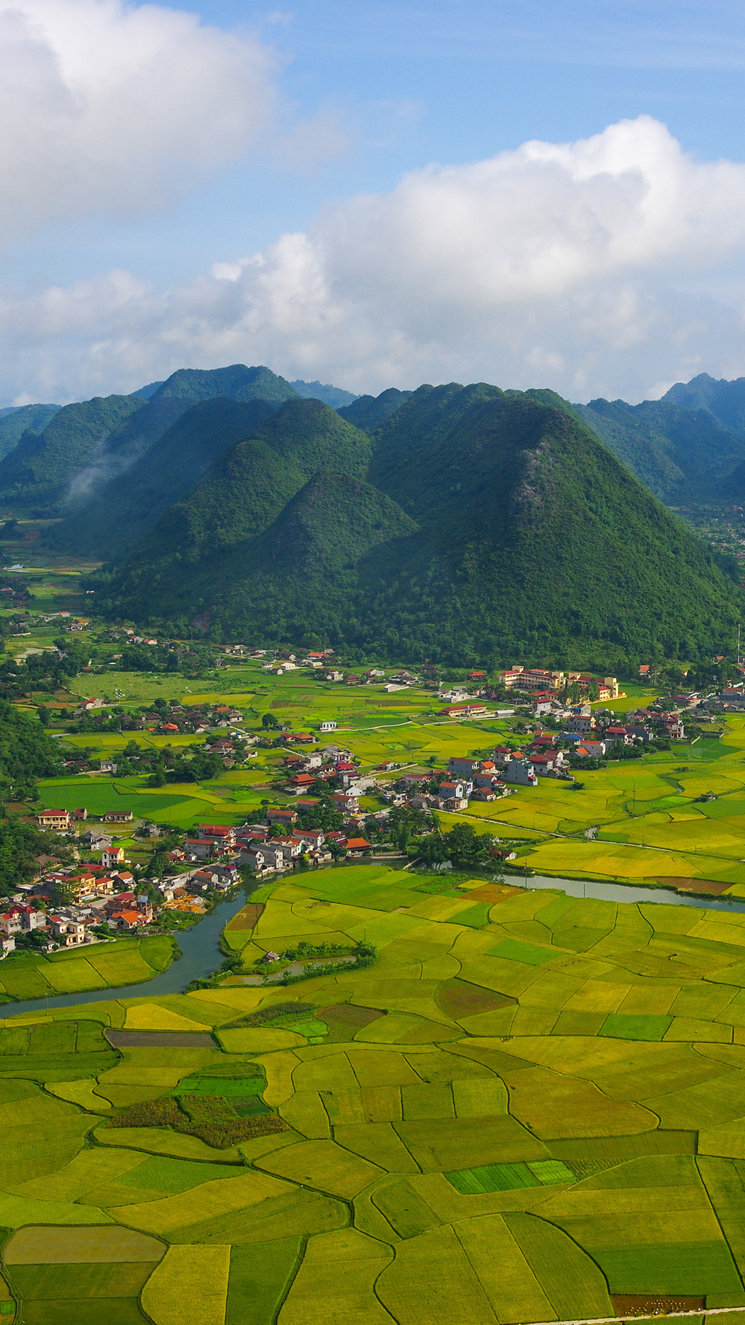 Valley, Highlands and Streams